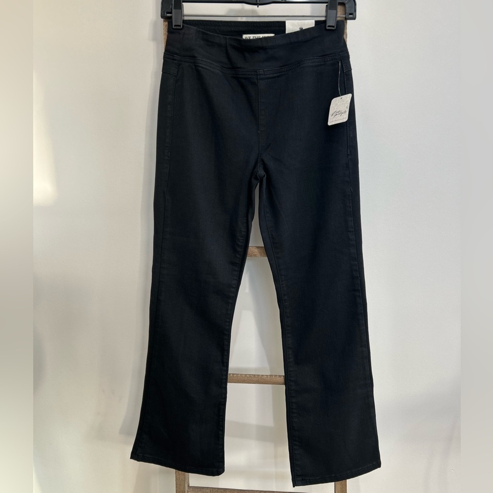 We The Free In My Feelings Mid Rise Crop Boot pants Pull On Essentials Size XS